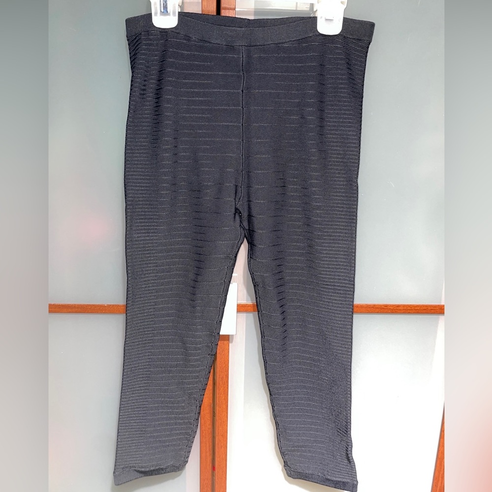 Surface to Air Paris Stretch Womans Yoga Gym Ribbed Black H Legging Size 2 NWT
